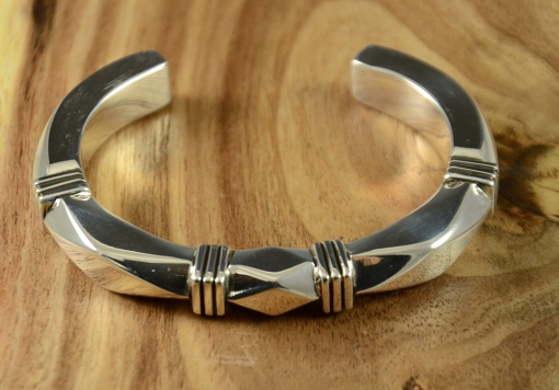 Navajo Silver Bracelet by Jennifer Curtis , Sedona Indian Jewelry, Flagstaff Indian Jewelry