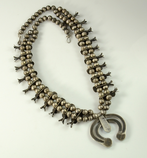 Vintage Box Bow Squash Blossom Necklace - Hoel's Indian Shop