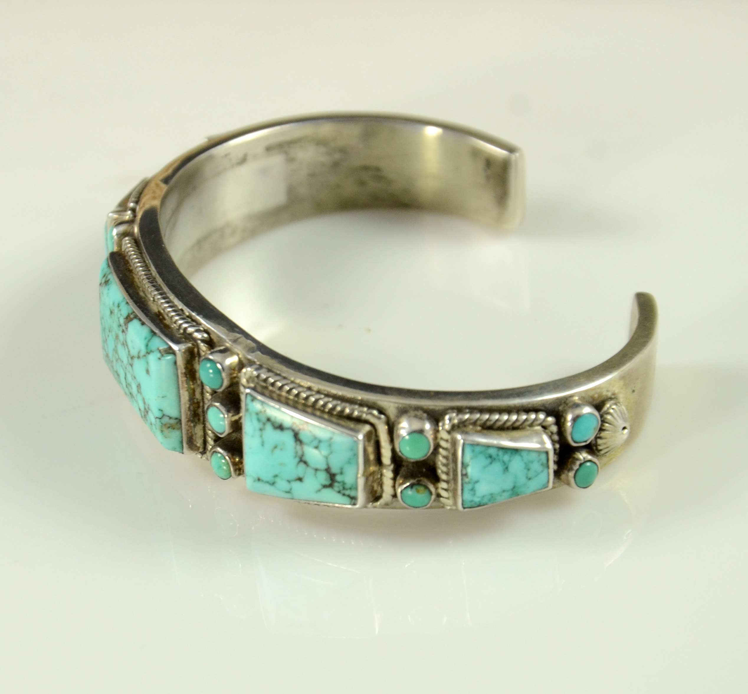 Kingman Turquoise Bracelet by Alice Lister - Hoel's Indian Shop