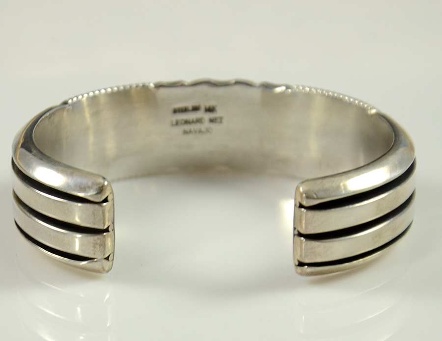 Heavy Silver and 14kt Gold Cuff by Leonard Nez - Hoel's Indian Shop