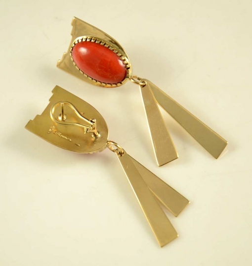 Sonwai Coral Earrings 18kt Gold Hopi