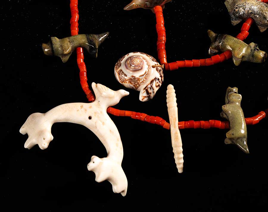 Zuni indian leekya fetish beads