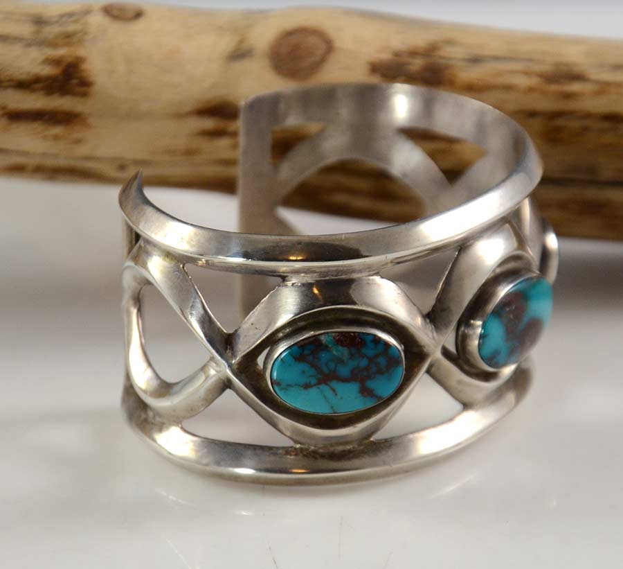Navajo Bracelet-Bisbee Turquoise